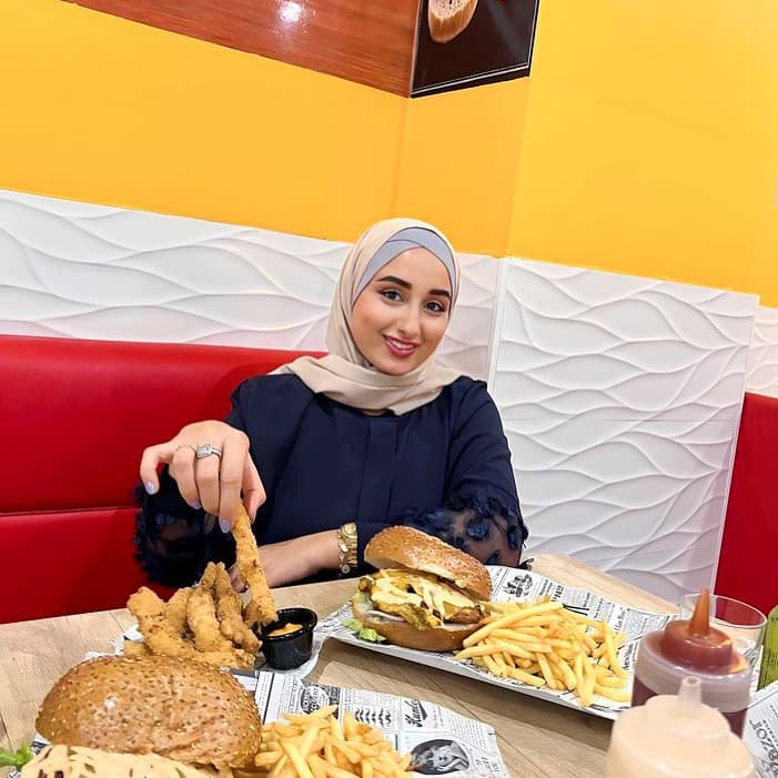 Burger World BCN - Restaurant sign