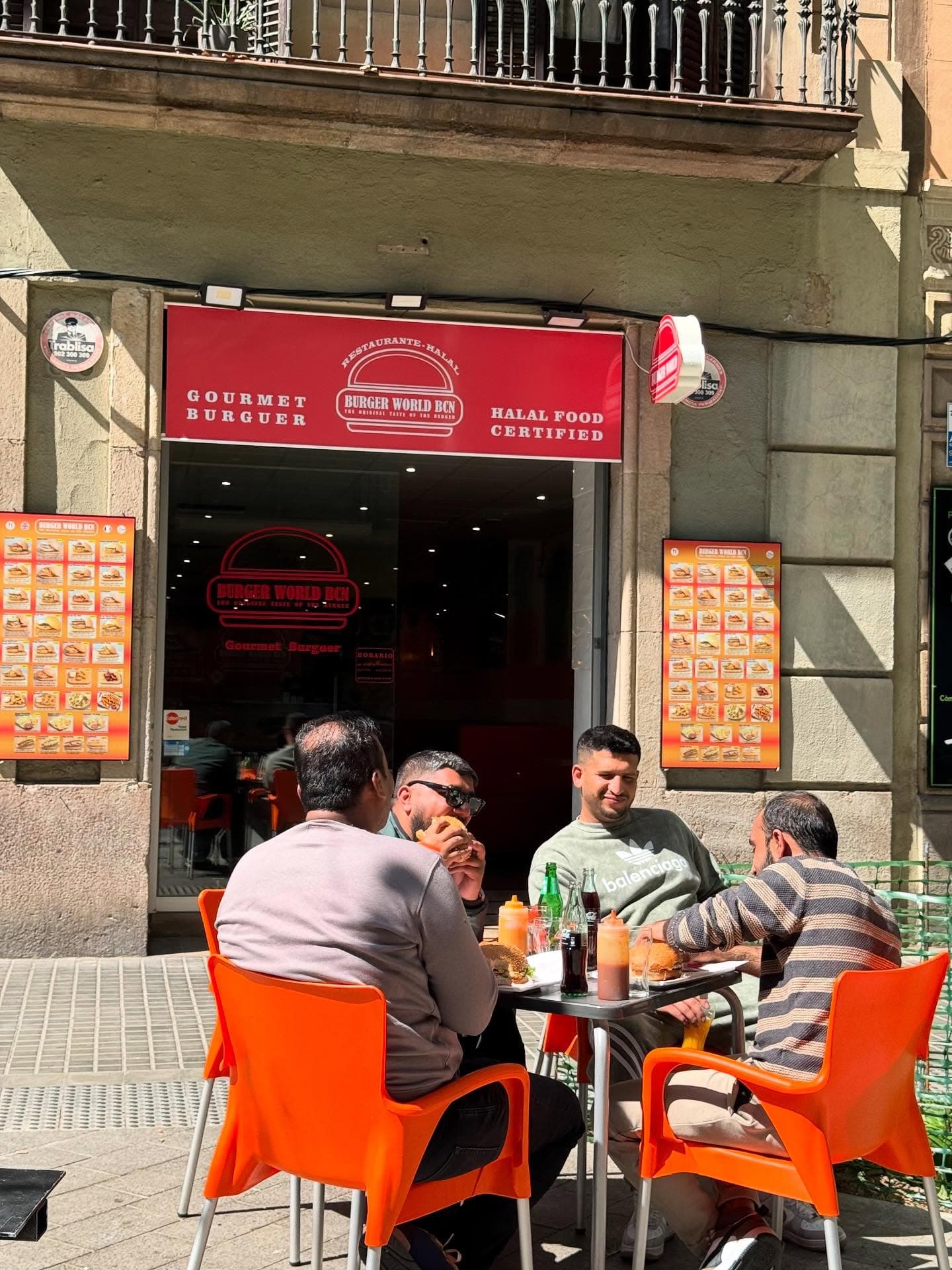 Burger World BCN - Restaurant terrace